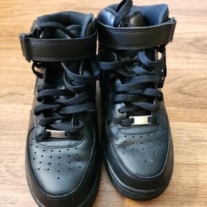 Nike Air Force 1 One Mid Triple Black All Leather  Men's Size 9.5 CW2289-001